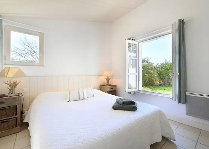 Vakantiehuis Maison Familiale Calme Avec Jardin Et Terrasse Plein Sud - - Fr-1-434-103